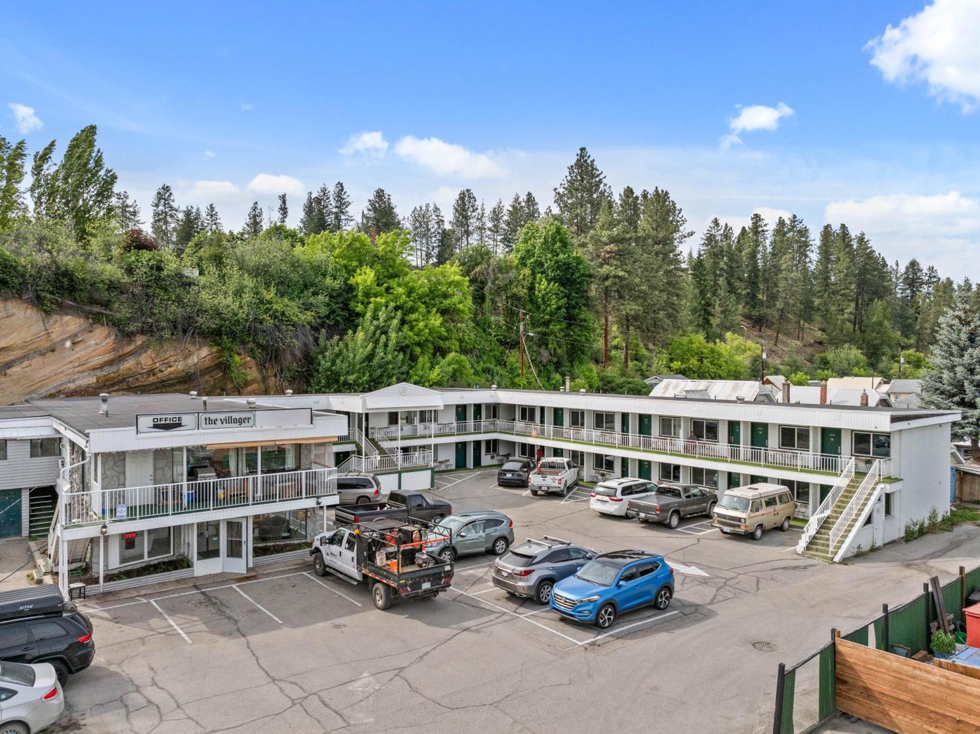 The Villager Inn Princeton Motel Exterior photo